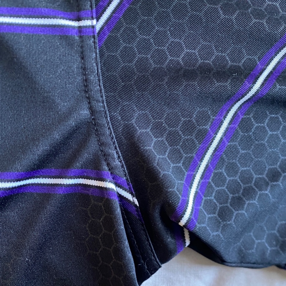 Cutter & Buck Men's Polo Shirt in Black with Purple Stripes - Picture 4 of 6